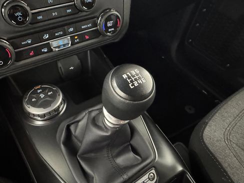 Used 2025 Ford Bronco Big Bend AWD/4WD image 19