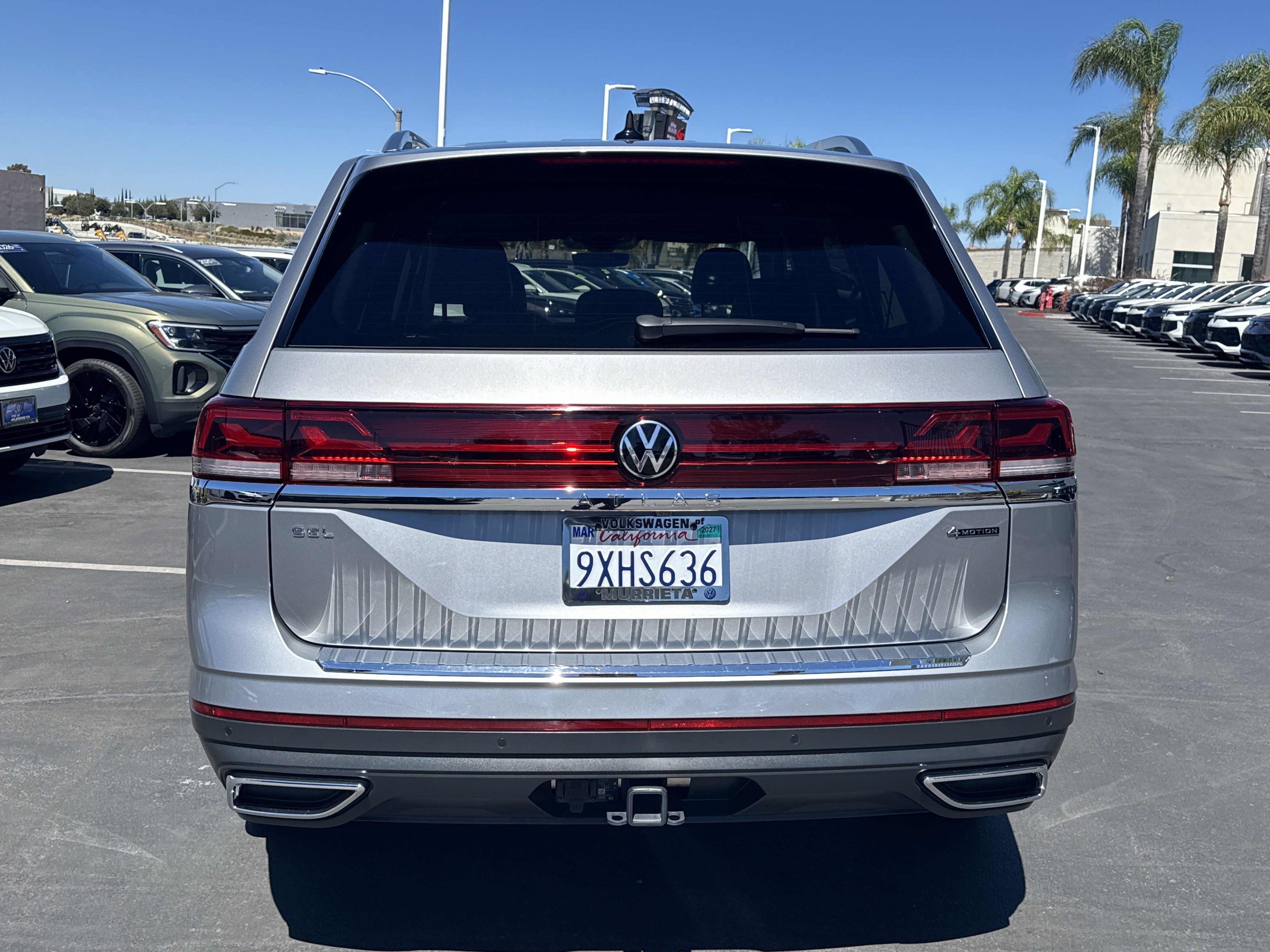 Used 2025 Volkswagen Atlas SEL AWD/4WD image 8