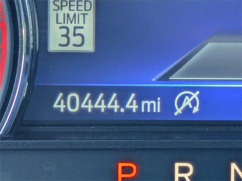 Used 2023 Ford Explorer Limited image 33