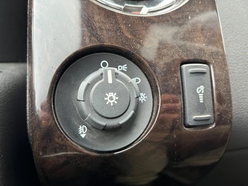 Used 2014 Ford F250 Platinum w/ FX4 Off-Road Package image 42