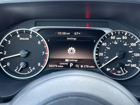 Certified 2024 Nissan Rogue SV image 29