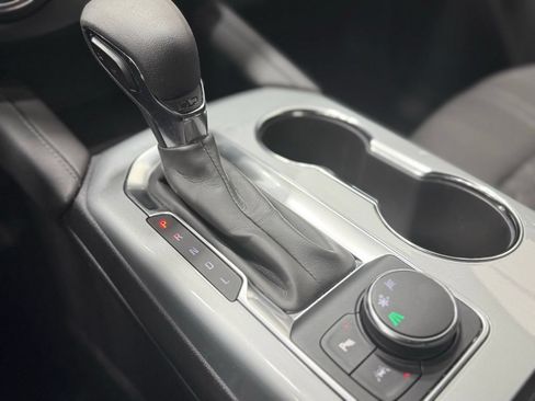 Used 2022 Chevrolet Blazer LT FWD image 22