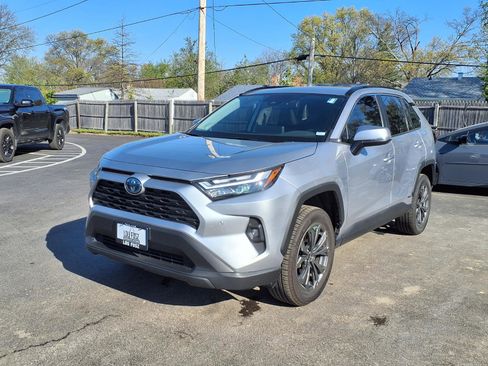 Used 2024 Toyota RAV4 XLE Premium w/ Weather Package image 33