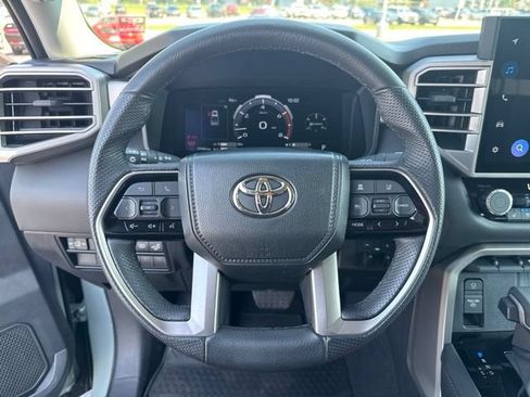 Used 2024 Toyota Tundra Limited AWD/4WD image 29
