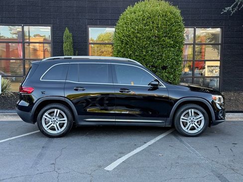 Used 2023 Mercedes-Benz GLB 250 4MATIC image 19