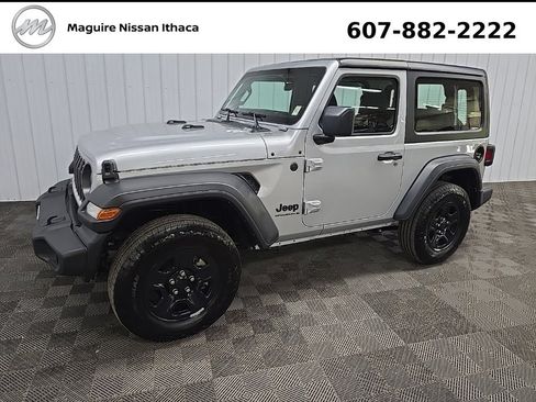 Used 2024 Jeep Wrangler Sport AWD/4WD image 7