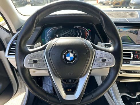 Used 2022 BMW X7 xDrive40i w/ Premium Package AWD/4WD image 18