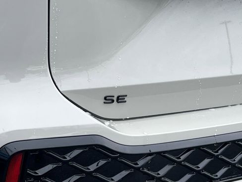 New 2026 Volkswagen Tiguan SE R-Line image 7