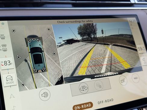 Used 2025 Land Rover Range Rover Sport Dynamic SE image 14