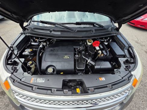 Used 2014 Ford Explorer XLT w/ Equipment Group 202A FWD image 17