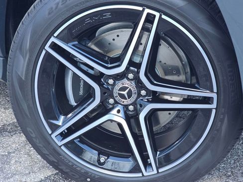 New 2026 Mercedes-Benz GLS 450 4MATIC image 10