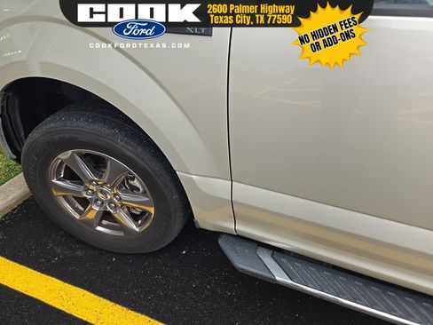 Used 2018 Ford F150 XLT w/ Equipment Group 302A Luxury image 11