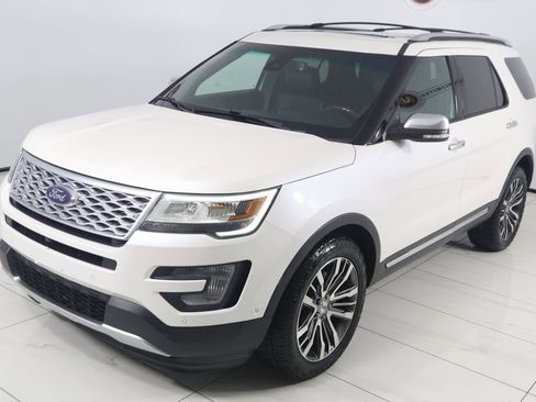 Used 2016 Ford Explorer Platinum image 24