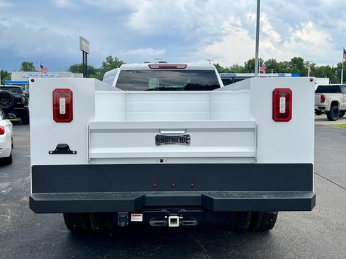 New 2026 GMC Sierra 3500 Pro w/ Convenience Package AWD/4WD image 4
