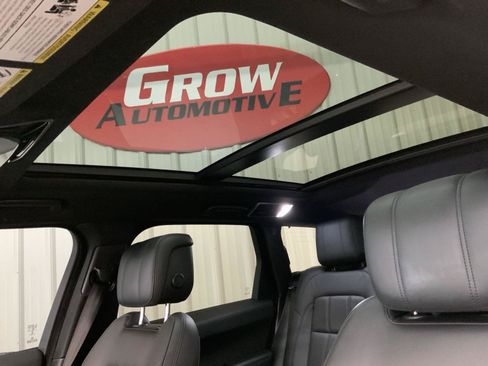 Used 2018 Land Rover Range Rover Sport HSE AWD/4WD image 28