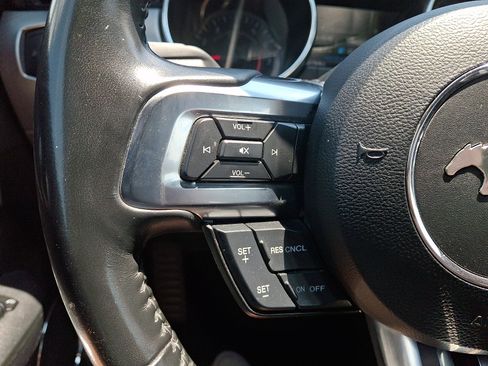 Used 2022 Ford Mustang Premium RWD image 21