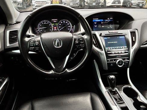 Used 2019 Acura TLX image 2