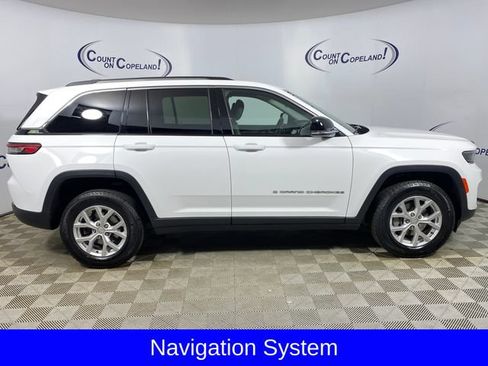 Used 2023 Jeep Grand Cherokee Limited AWD/4WD image 8