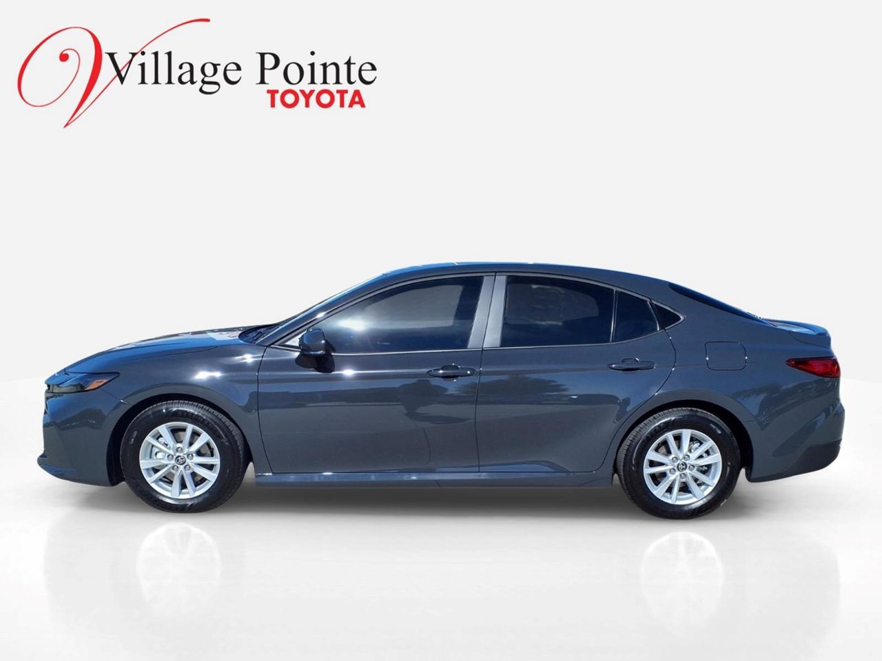 Used 2026 Toyota Camry LE w/ Convenience Package FWD image 2