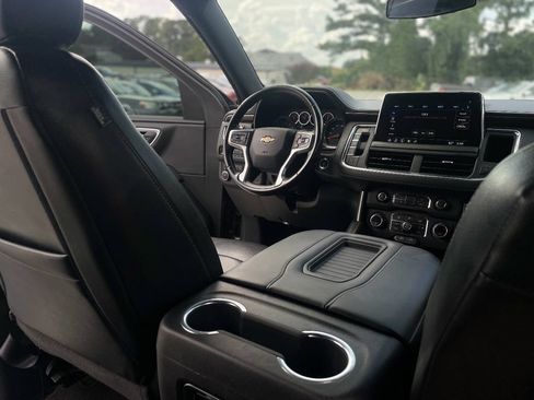 Used 2021 Chevrolet Suburban LS AWD/4WD image 31