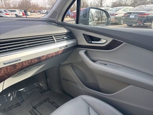 Used 2019 Audi Q7 2.0T Premium Plus w/ Premium Plus Package image 29