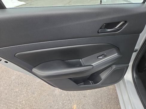 Used 2025 Nissan Altima 2.5 SV image 21