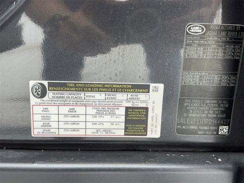 Used 2023 Land Rover Defender 130 First Edition image 54