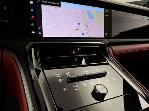 Certified 2024 Porsche Panamera 4 AWD/4WD image 11
