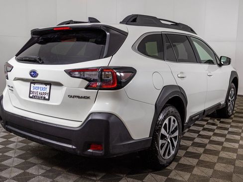 Used 2025 Subaru Outback Premium image 13