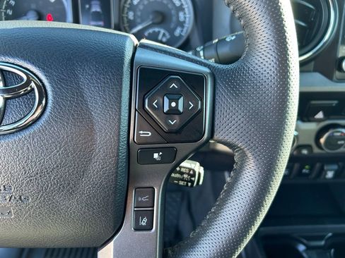 Used 2023 Toyota Tacoma TRD Sport image 10