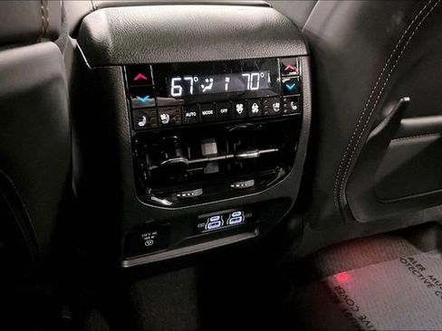 Used 2023 Jeep Grand Cherokee L Summit image 34