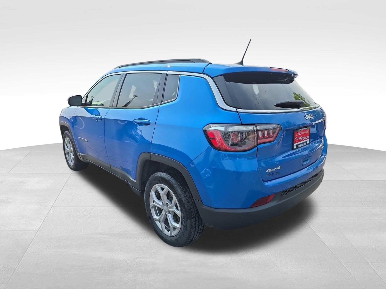 Used 2024 Jeep Compass Latitude AWD/4WD image 4