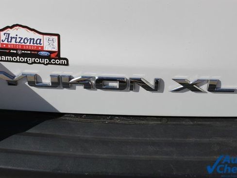 Used 2020 GMC Yukon XL SLT image 25