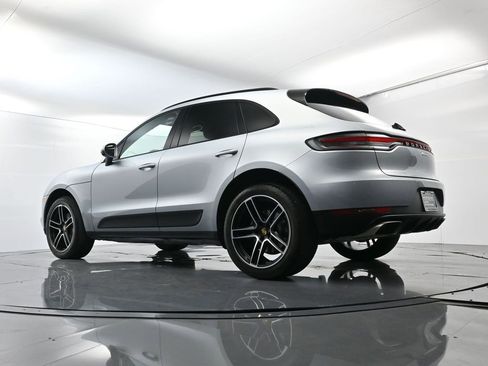 Certified 2021 Porsche Macan image 46