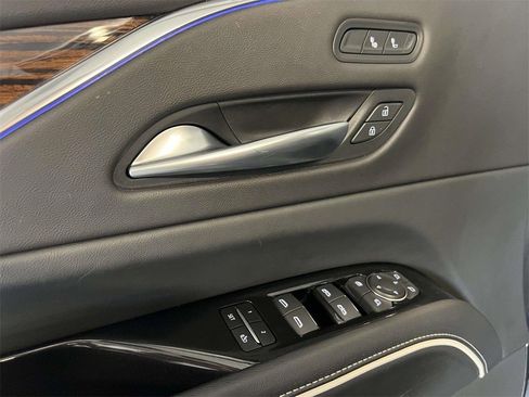 Certified 2023 Cadillac Escalade ESV Luxury image 14