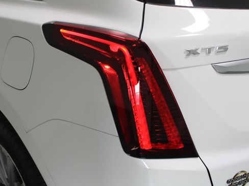 Used 2024 Cadillac XT5 Premium Luxury image 57