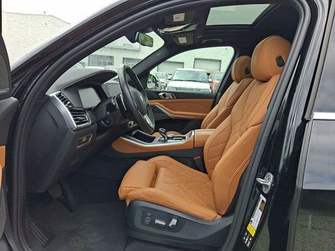 Used 2023 BMW X5 xDrive40i w/ Premium Package AWD/4WD image 13