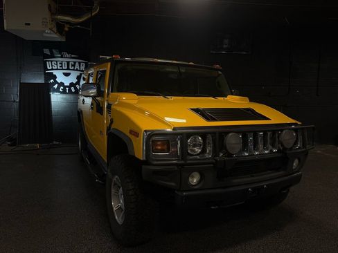 Used 2003 HUMMER H2 w/ Preferred Equipment Group AWD/4WD image 8