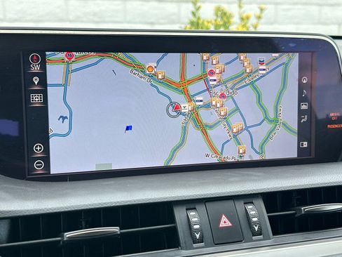 Used 2019 Lexus ES 300h w/ Accessory Package 2 image 20