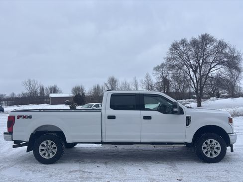 Used 2022 Ford F350 XLT w/ XLT Value Package image 2