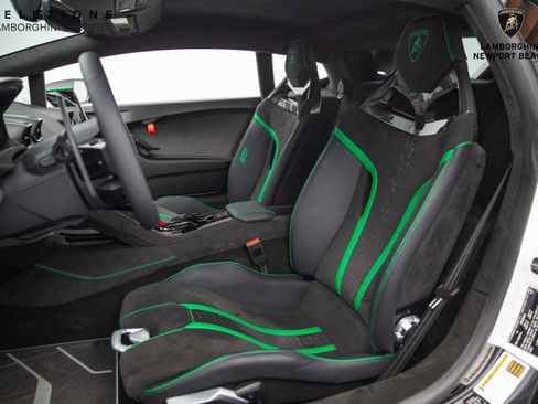 Used 2023 Lamborghini Huracan Tecnica image 21