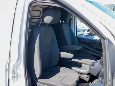 Used 2019 Mercedes-Benz Metris image 16