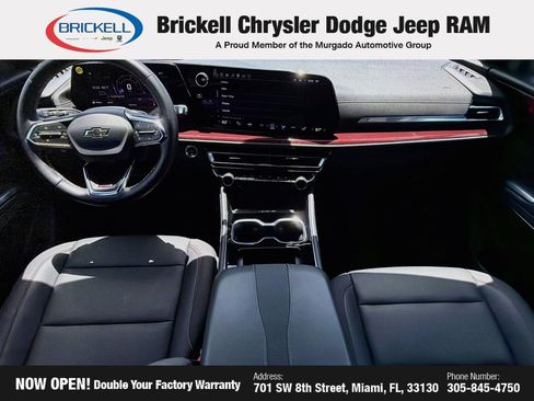 Used 2025 Chevrolet Traverse Z71 AWD/4WD image 16