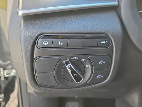 Certified 2024 INFINITI QX50 Luxe w/ Accent Package image 24