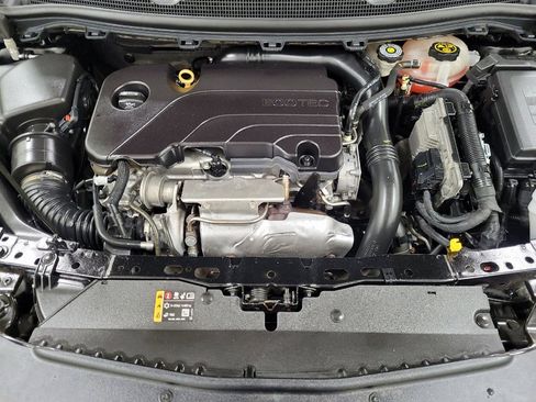 Used 2018 Chevrolet Cruze LT FWD image 30
