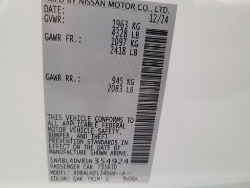 Used 2025 Nissan Altima 2.5 SV FWD image 33