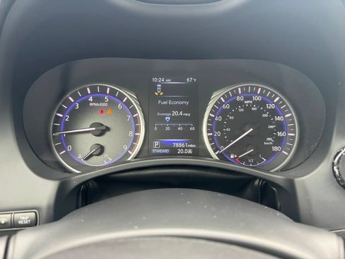 Used 2016 INFINITI Q50 3.0t Premium w/ Driver Assistance Package RWD image 9