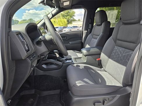 New 2026 Nissan Frontier SV w/ SV Convenience Package image 10