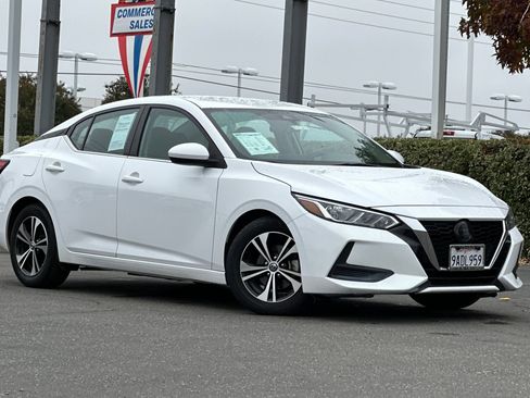 Certified 2022 Nissan Sentra SV image 2