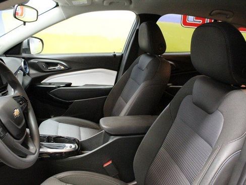 Certified 2024 Chevrolet Trax LT image 18